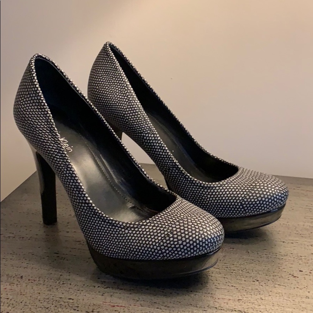 Calvin Klein Kendall 4 inch heels 34E9068
